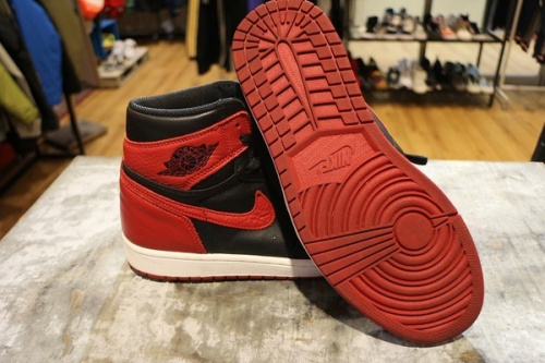 エアジョーダン１のつま黒