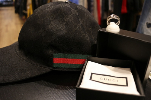 買取入荷のラグジュアリーブランド