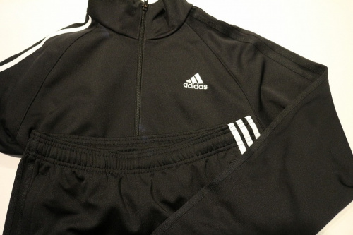 コラボ・別注アイテムのadidas×BEAMS