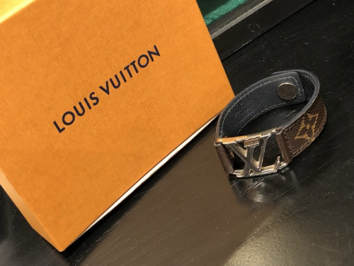 LOUIS　VUITTONのルイヴィトン