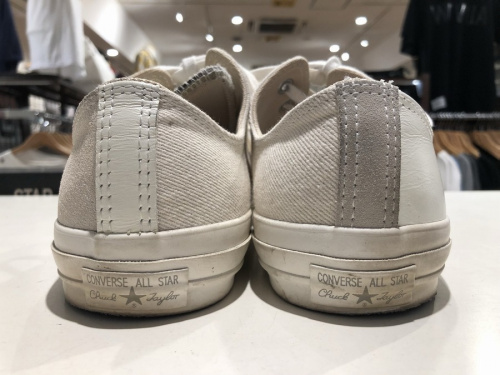 コンバース×エンジニアドガーメンツのスニーカー