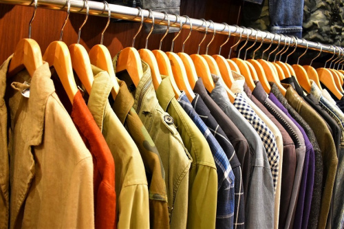 ジャケットのパーカー