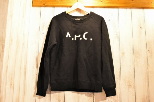 アーペーセーの秋物アイテム