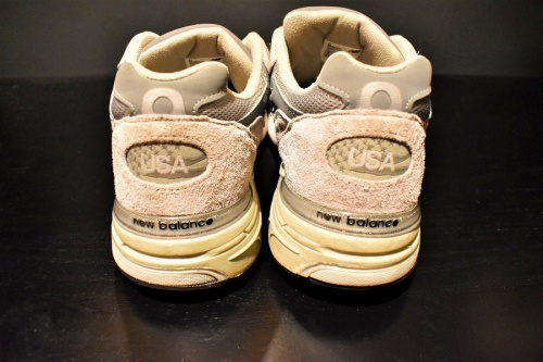 ニューバランスのスニーカー