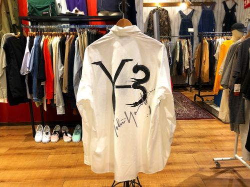 ワイスリーのシャツ