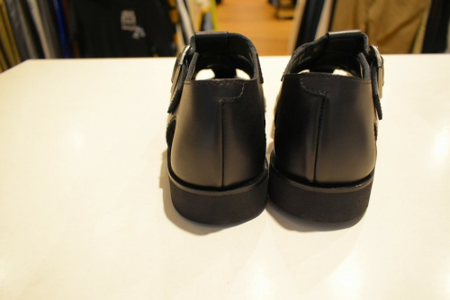 pacificのグルカサンダル