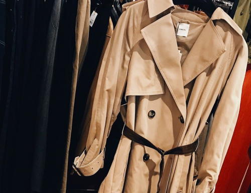 AMERI VINTAGE/アメリヴィンテージ】VARIOUS BACK PLEATS TRENCH