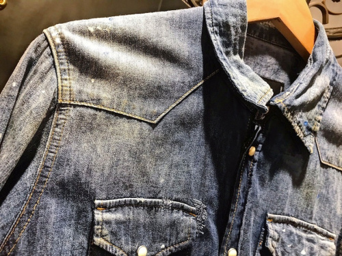 デニムシャツのデニム