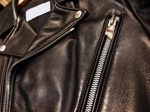 ライダースジャケットのレディース