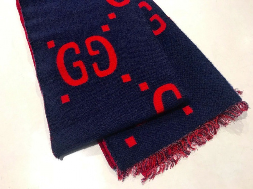 グッチのストール