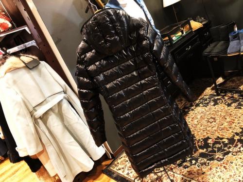 モンクレールのCANADA GOOSE