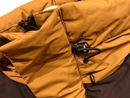 ダウンジャケット