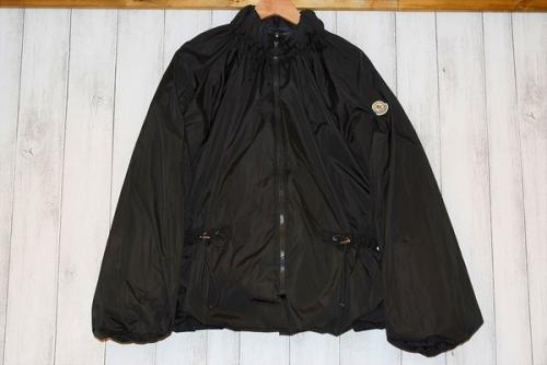 MONCLER Sのモンクレールエス