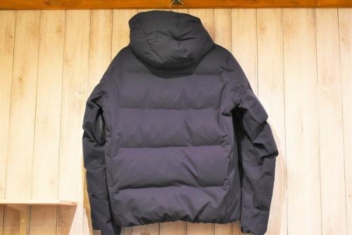 デサントの水沢ダウン