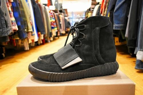 ストリートブランドのadidas×yeezy boost