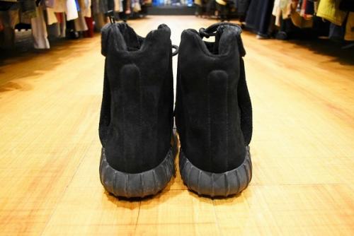 yeezy boost 750のトリプルブラック
