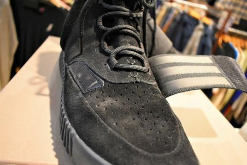 アディダス イージーブースト750 トリプルブラック adidas アディダス YEEZY BOOST 750 TRIPLE BLACK イージー
