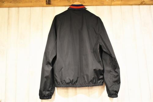 グッチのボンバージャケット