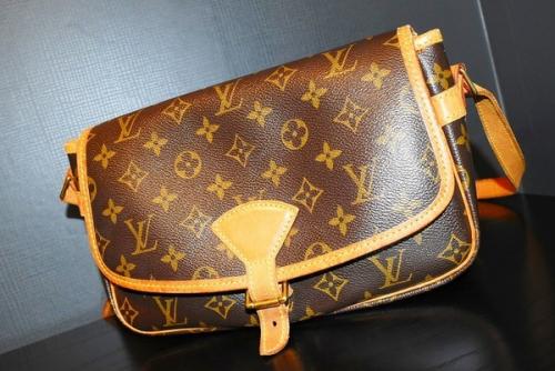 LOUIS VUITTONのルイヴィトン