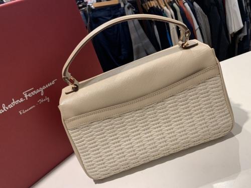 バッグのガンチーニ