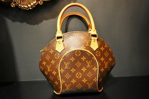 LOUIS　VUITTONのルイヴィトン