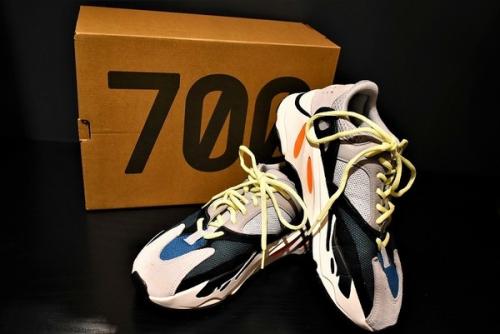 ストリートブランドのadidas×yeezy boost