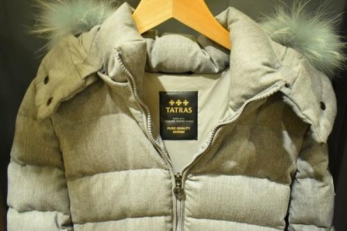 ダウンコートのレディース