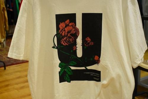 アンダーカバーのTシャツ