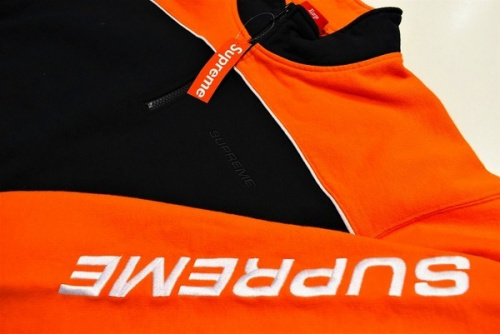 ストリートブランドのSUPREME