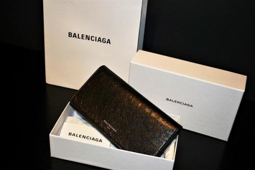 BALENCIAGAのバレンシアガ