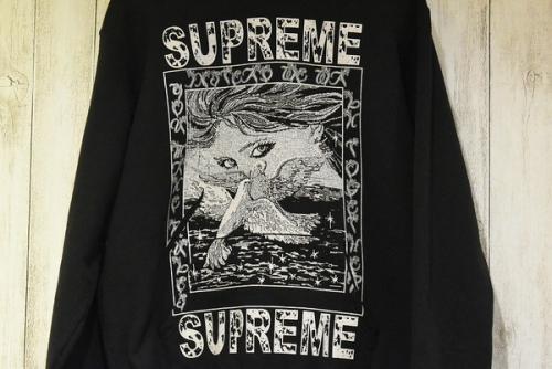 シュプリームのパーカー