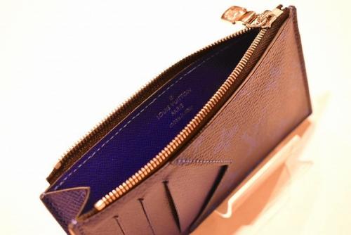 カードケースのタイガラマ