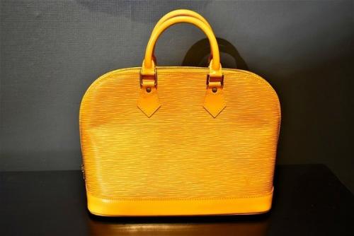 LOUIS VUITTON 　のルイ ヴィトン　