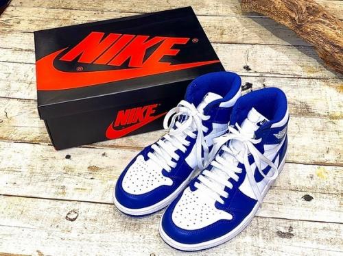 NIKE AIR JORDAN 1 RETRO HIGH OGのナイキ エアジョーダン 1 レトロ ハイ オージー