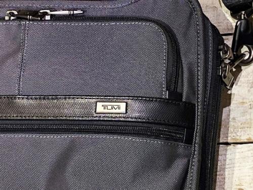 トゥミのブリーフケース