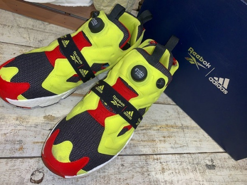 スニーカーのREEBOK  adidas