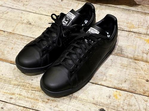 アディダス×ラフシモンズのRS STAN SMITH