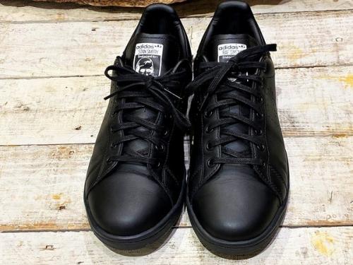 RS STAN SMITHのスタンスミス