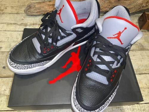 スニーカーのNIKE