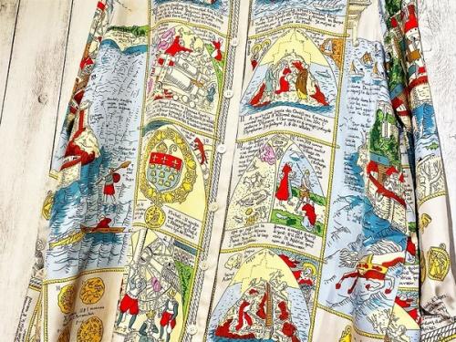 モンサンミッシェルのロングシャツ