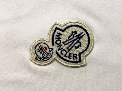 インポートブランドのMONCLER