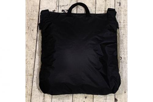 ポーター×ビームスのヘルメットバッグ