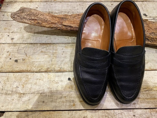 ビジネスアイテムのTricker’s