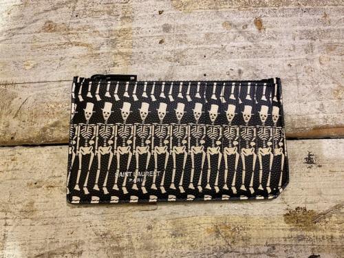 Saint Laurent Parisのサンローランパリ