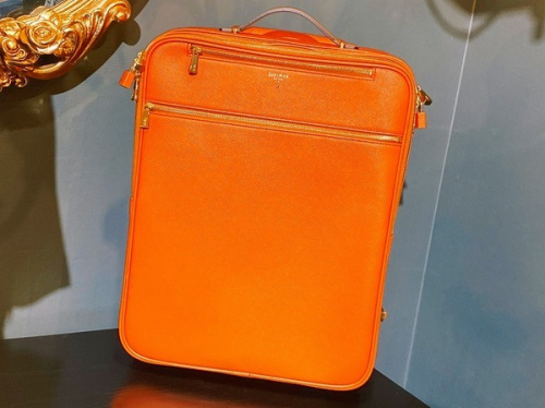 インポートブランドのSERAPIAN