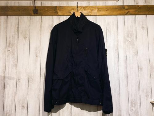 ナイロンジャケットのメンズジャケット