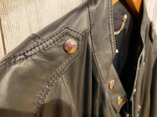 レザージャケットのウィメンズ