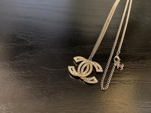シャネルのネックレス