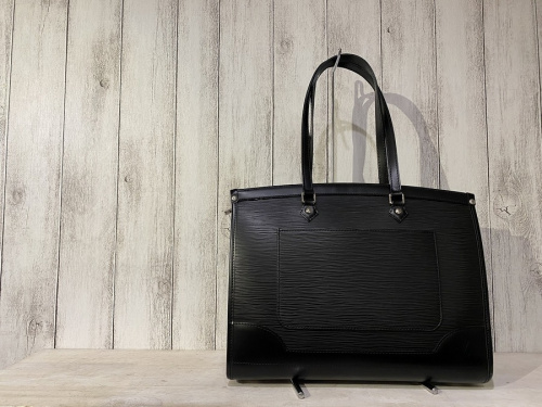 ラグジュアリーブランドのLOUIS VUITTON