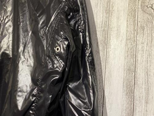 グッチのナイロンジャケット